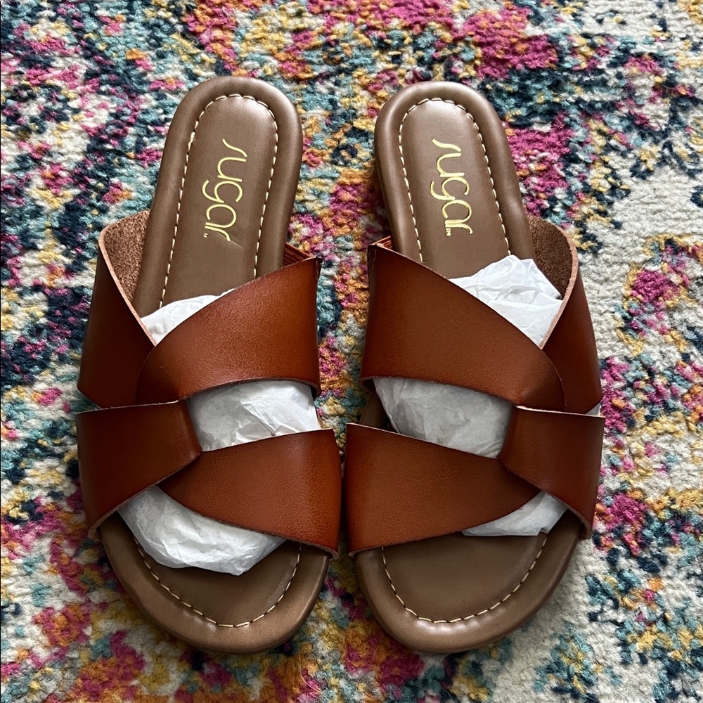 NWT Sugar Women's Tan Cross-Strap Sandals